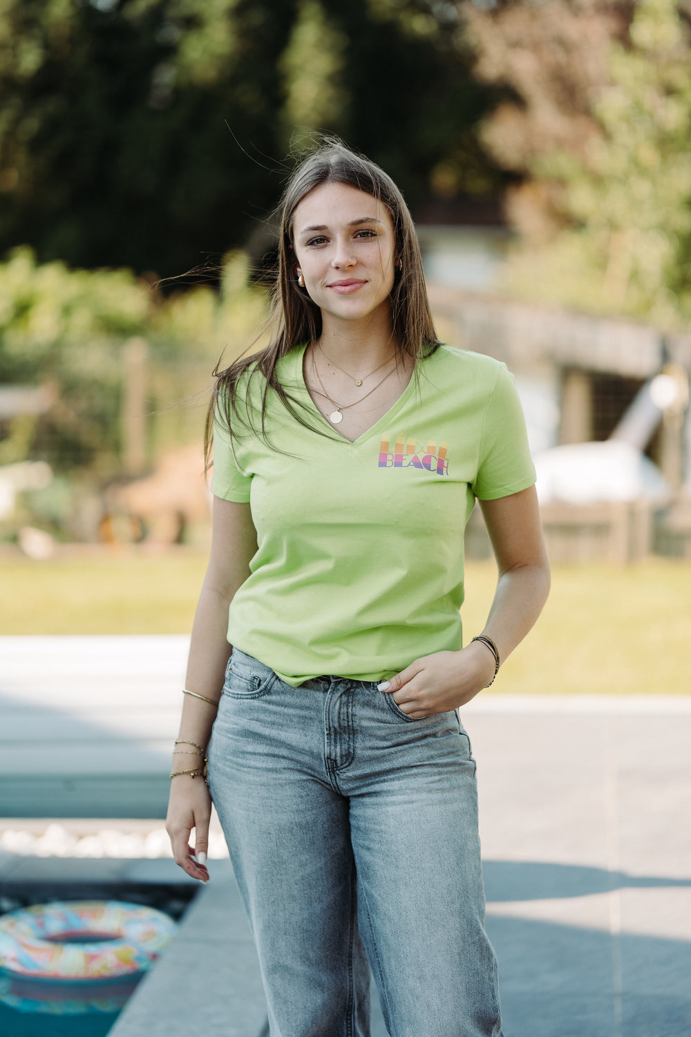 T-shirt col en V 100% coton - Écoresponsable - Vert pomme